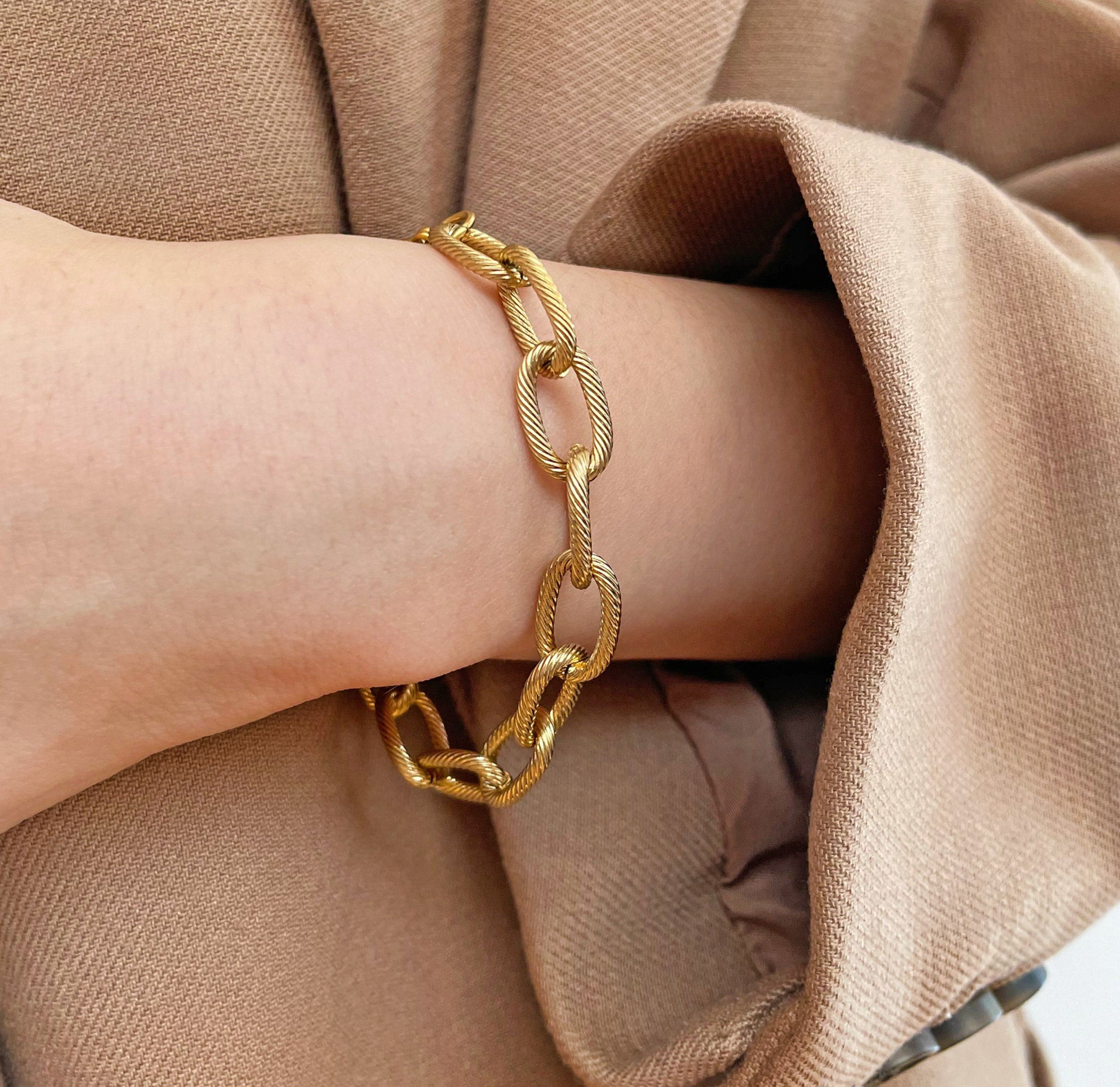 gold chain bracelet waterproof jewelry