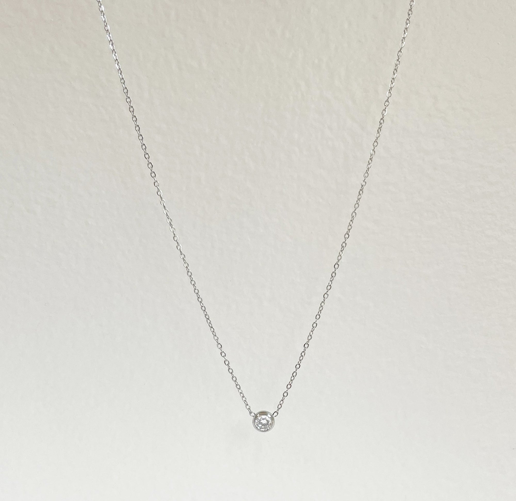 silver pendant necklace waterproof jewelry