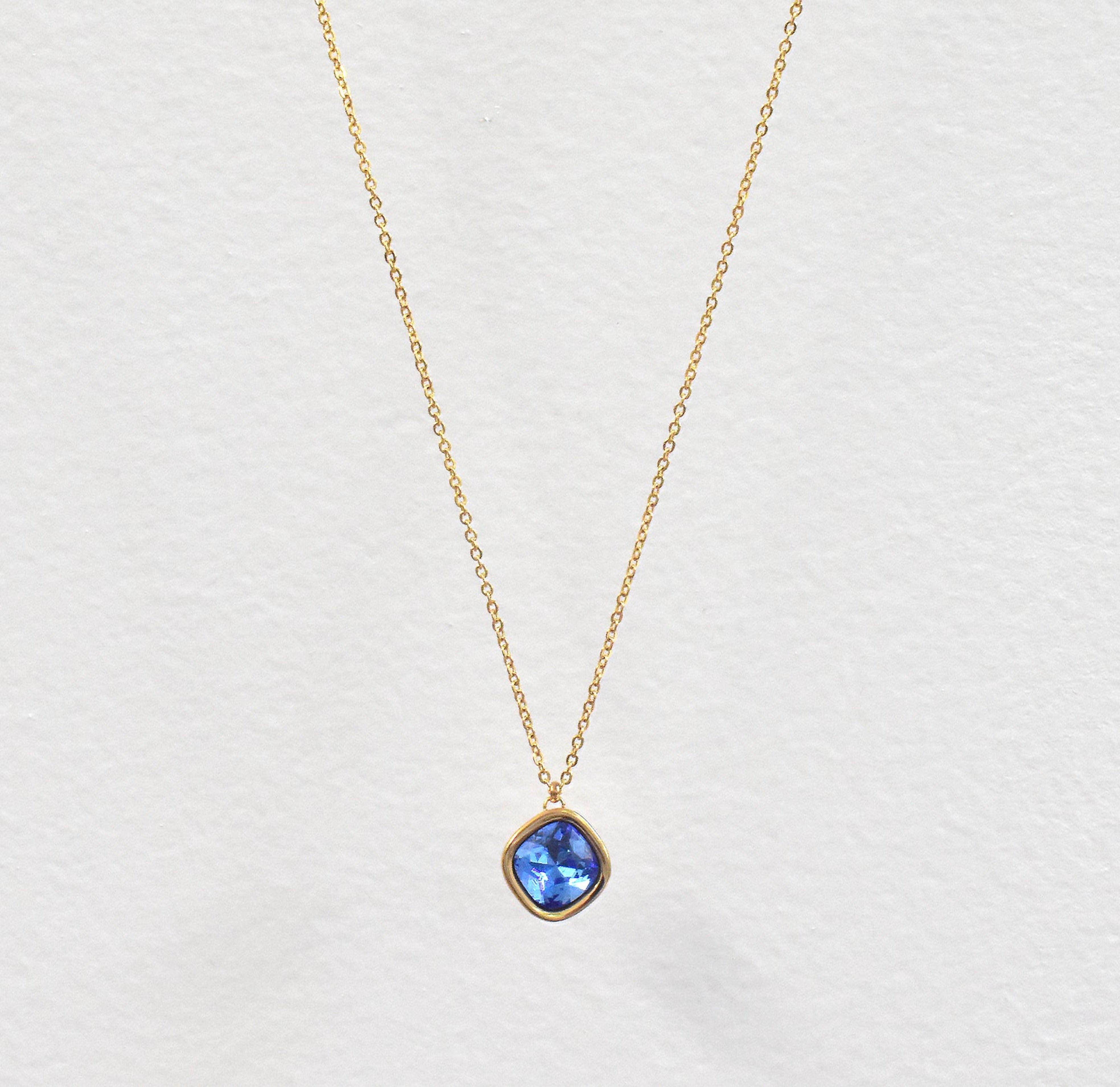 blue sapphire necklace waterproof