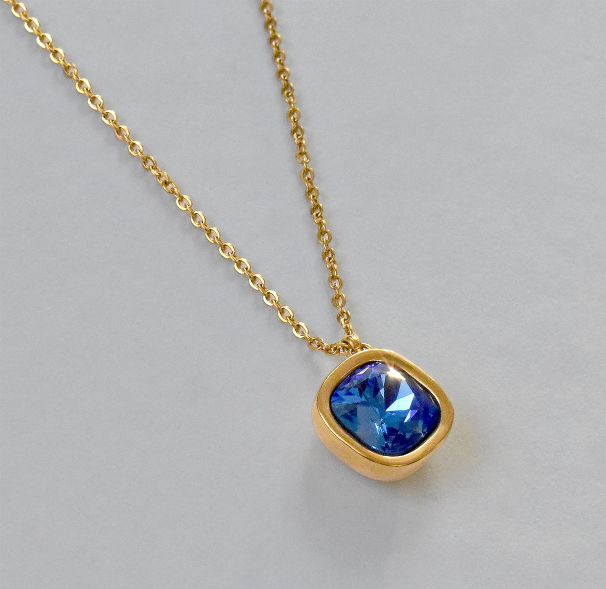 sapphire pendant necklace birthstone