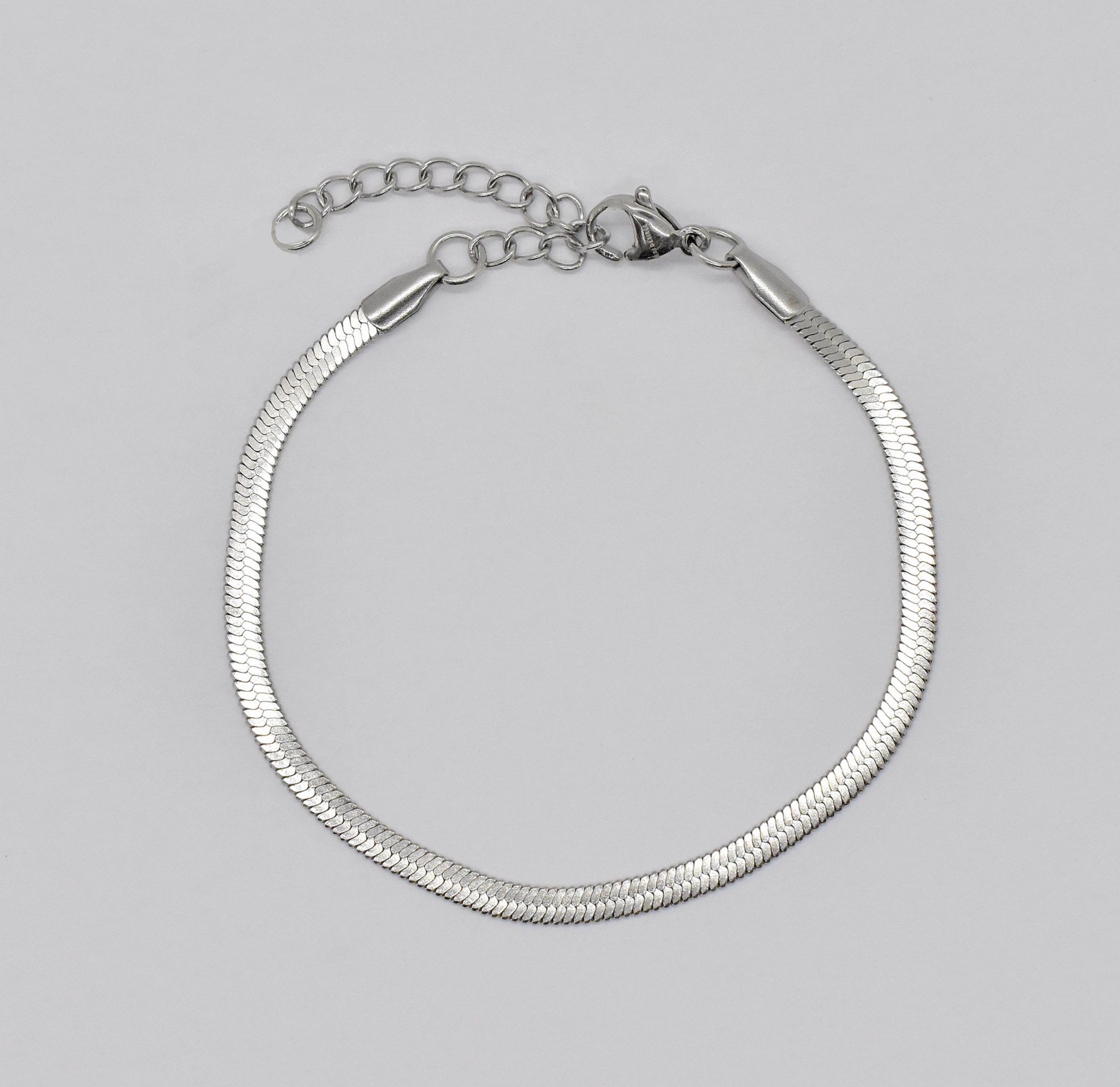 silver herringbone chain bracelet