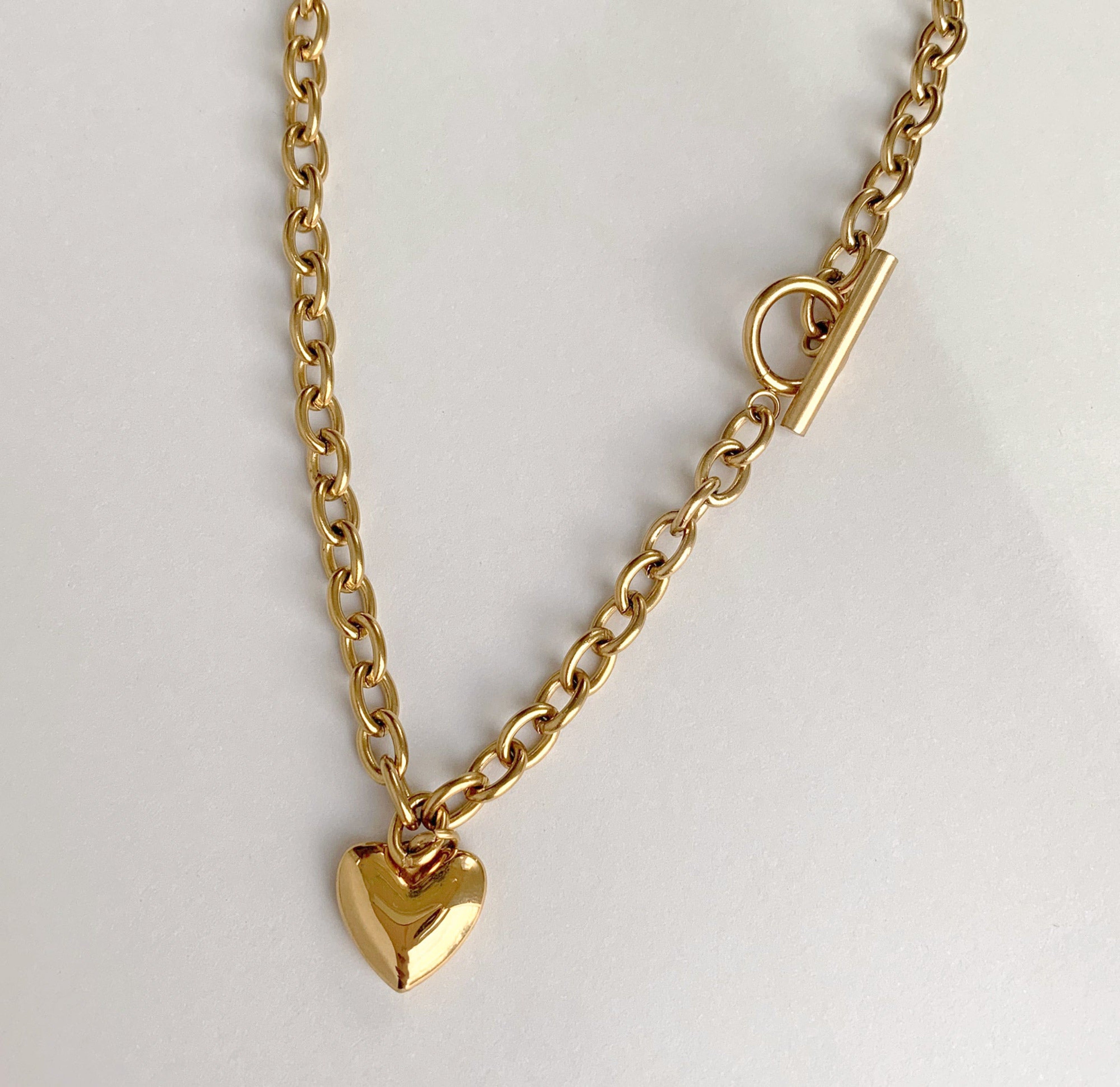 Amiee Gold Heart Toggle Chain Necklace Sample - Waterproof Jewelry