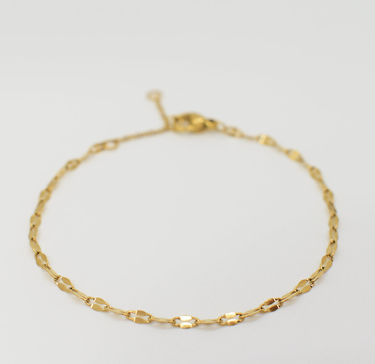 gold dainty chain bracelet waterproof
