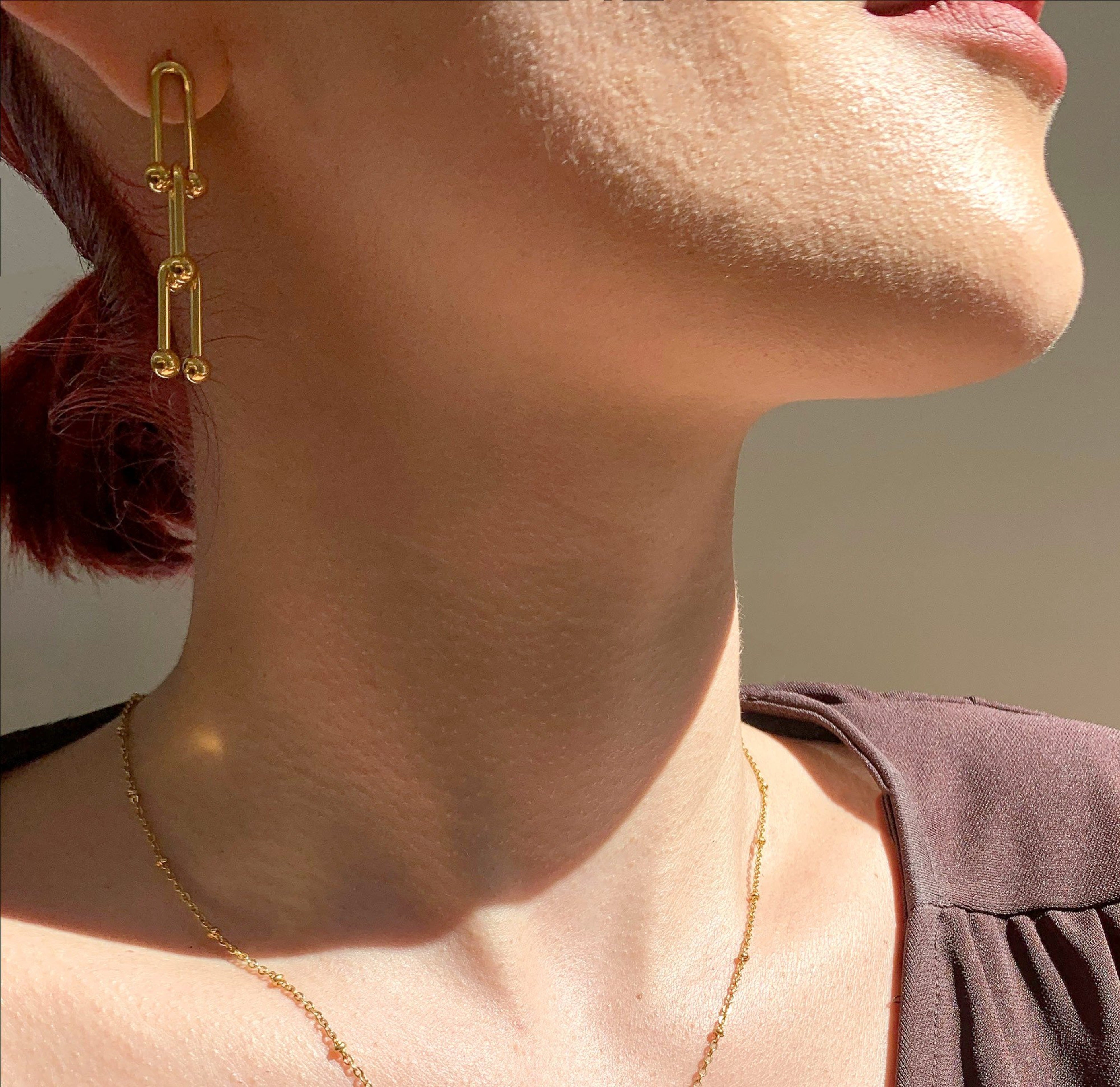gold chain link earring waterproof