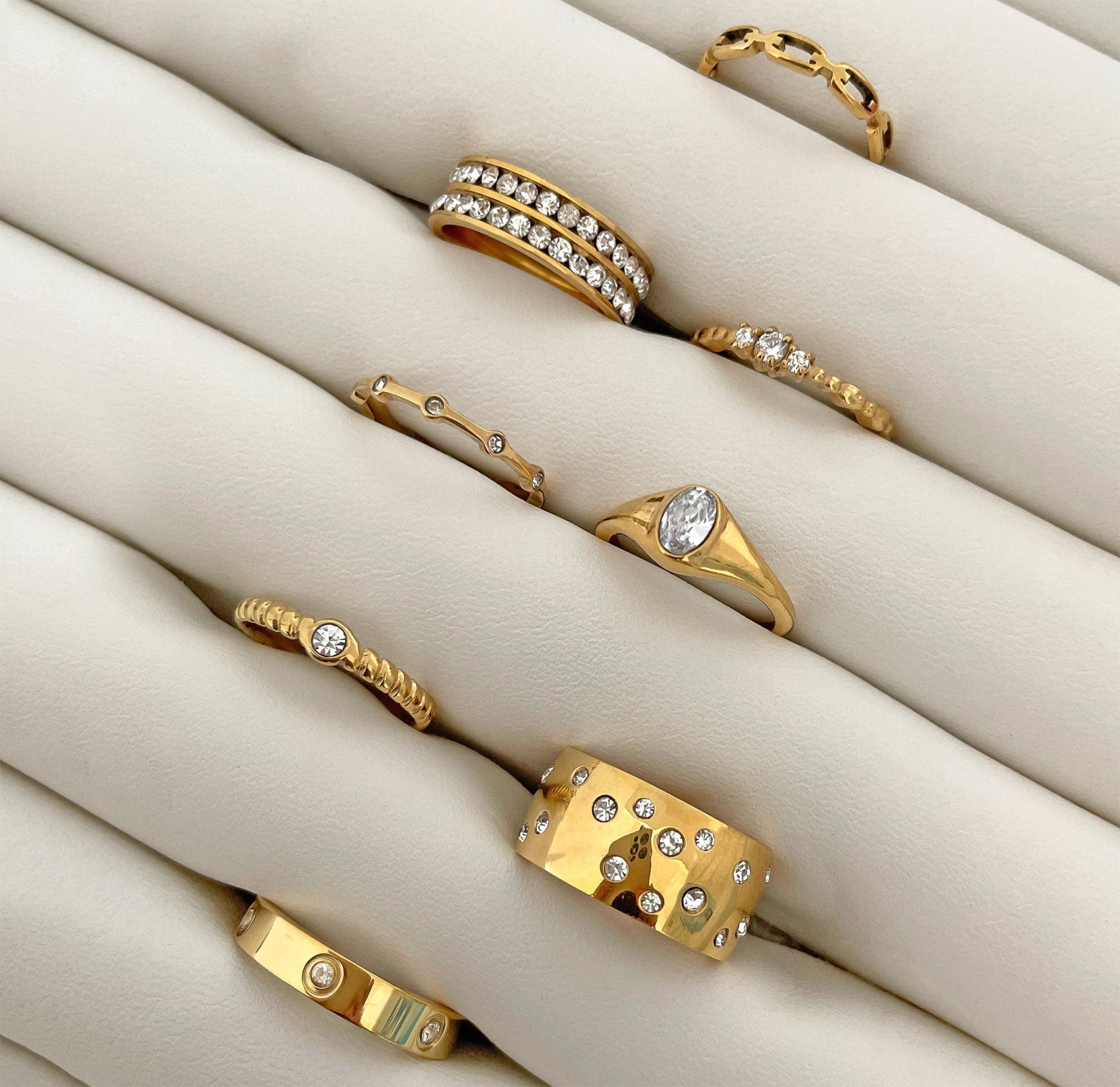 various styles of waterproof  gold rings