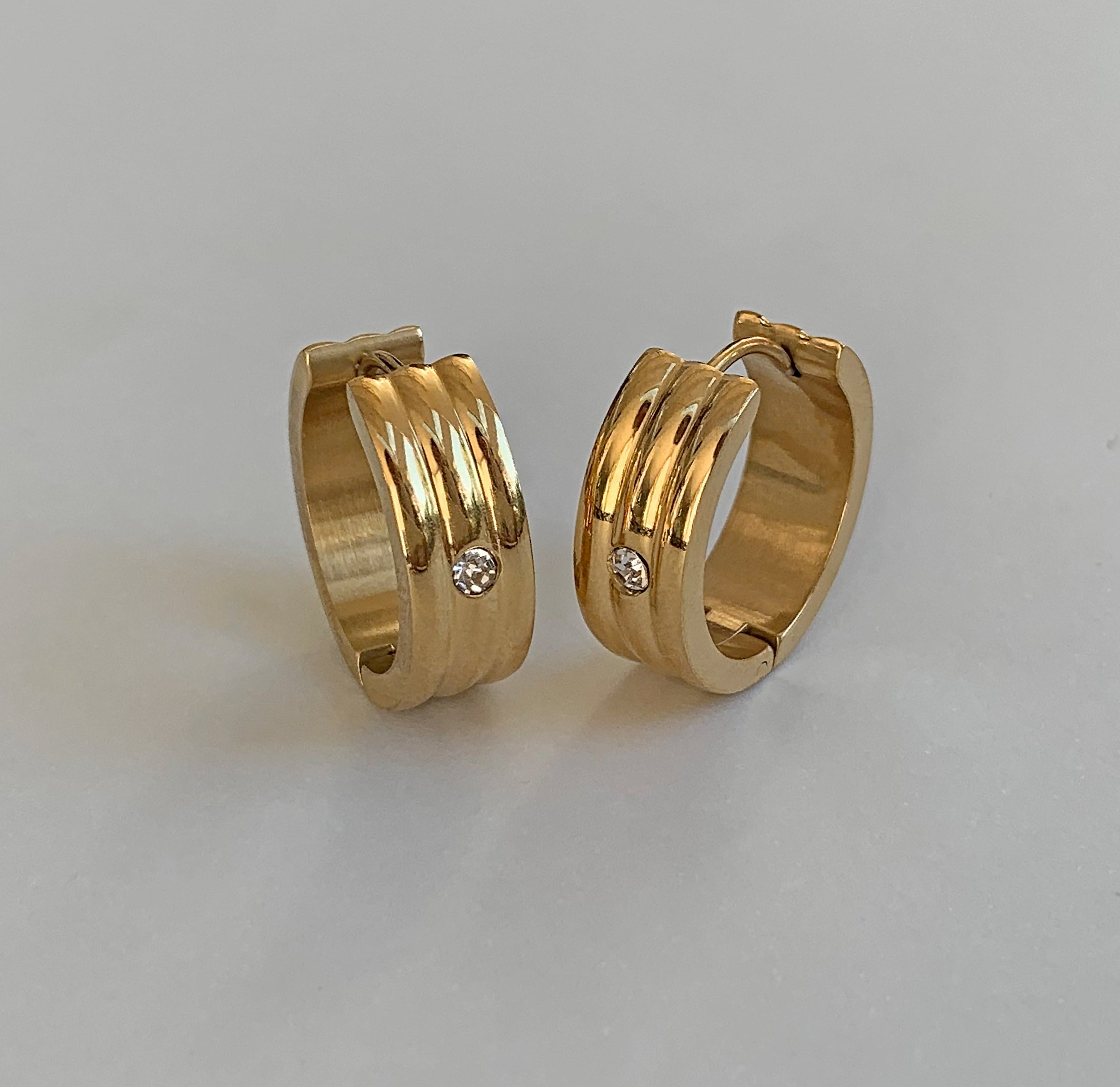 small gold hoop earrings waterproof jewelry