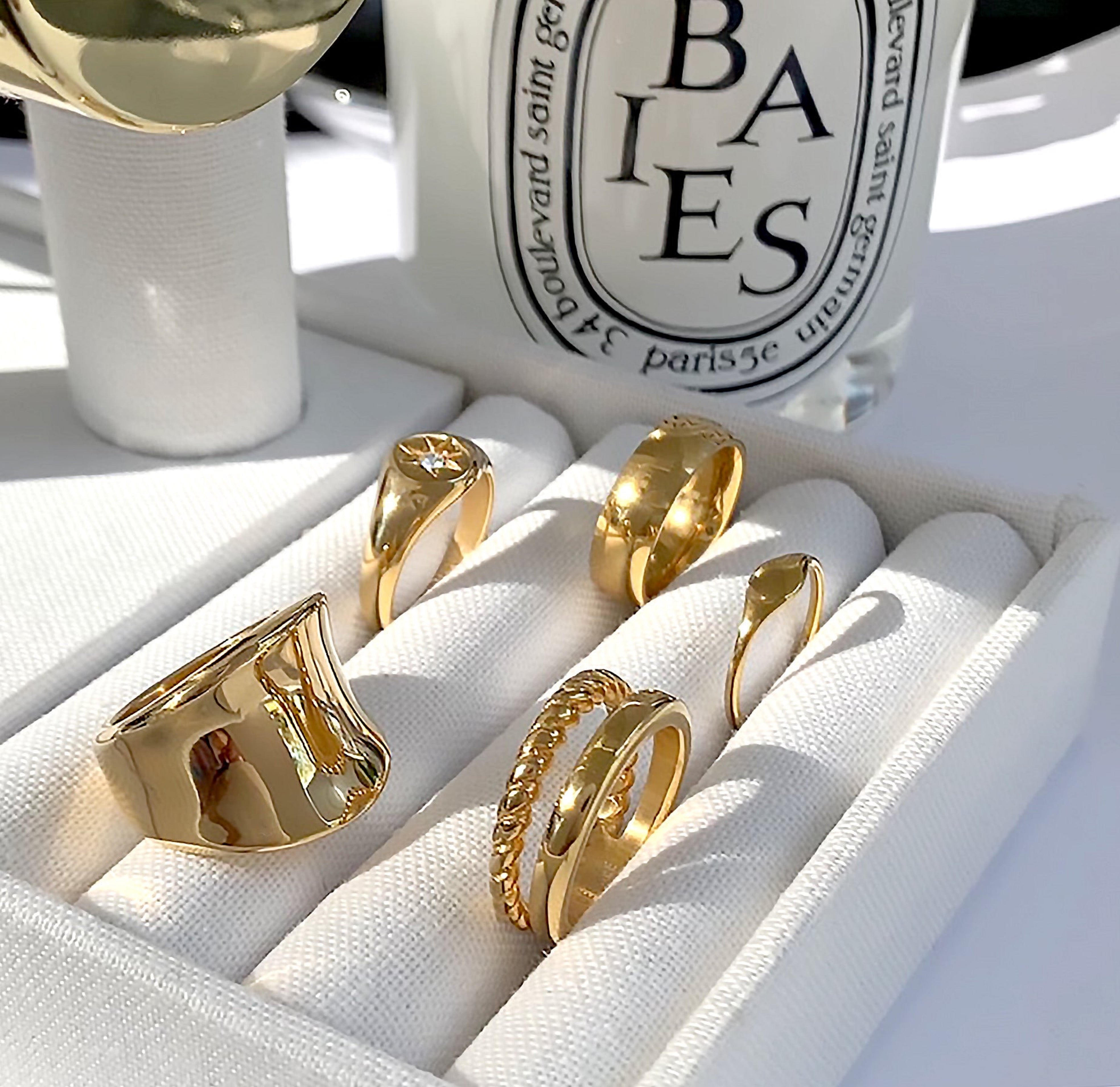 various styles of gold waterproof rings
